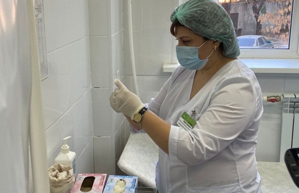 В Саратовскую область поступит 29 тысяч доз вакцины «Спутник Лайт» В Саратовскую область поступит 29 тысяч доз вакцины «Спутник Лайт»