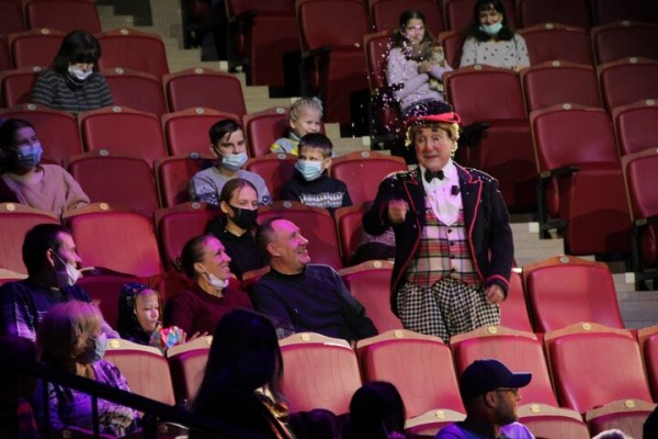 В Саратове состоялась премьера нового шоу итальянского цирка со 150-летней историей