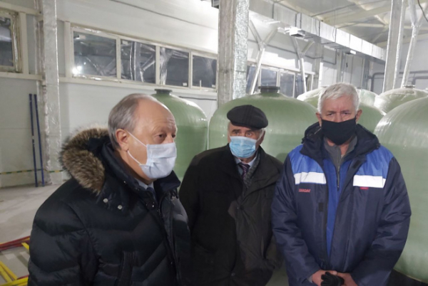 Валерий Радаев проконтролировал строительство новой водоочистной станции на Ахмато-Лавровском водохранилище