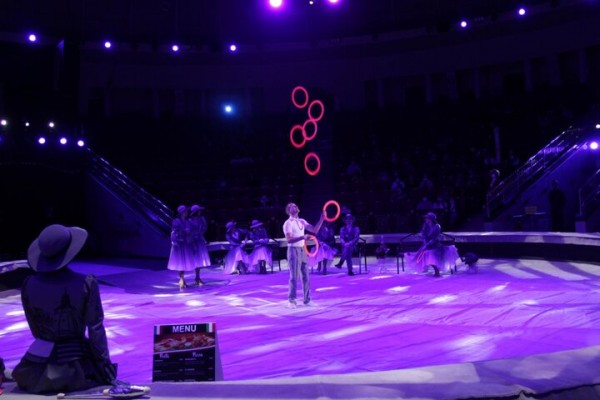 В Саратове состоялась премьера нового шоу итальянского цирка со 150-летней историей