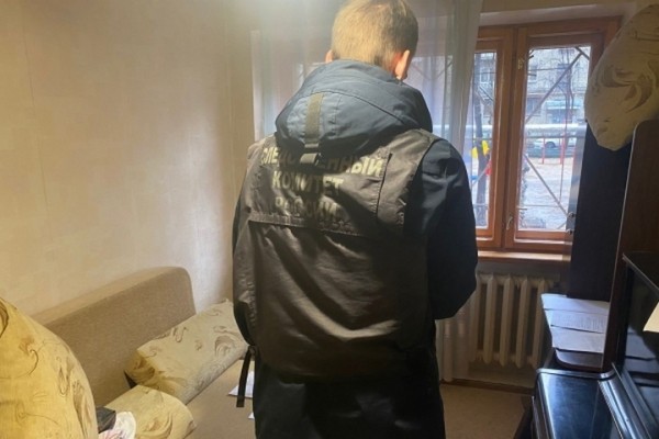 Родственники нашли в квартире труп жителя Фрунзенского района, до которого несколько дней не могли дозвониться