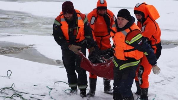 Саратовские спасатели за 24 года пришли на помощь тысячам граждан