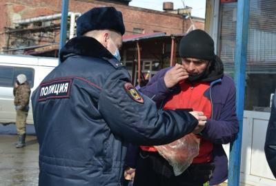 
Два саратовца поставили на фиктивный учет восемь иностранцев					