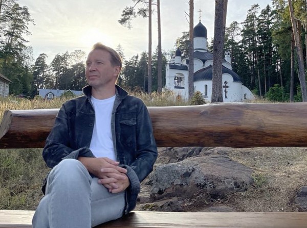 Популярный актер из Саратова прокатился на велосипеде по Валааму Популярный актер из Саратова прокатился на велосипеде по Валааму