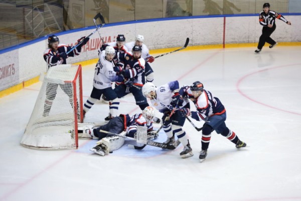 На равных с лидером