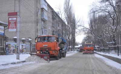 За ночь при уборке улиц Саратова эвакуировали 24 автомобиля
За ночь при уборке улиц Саратова эвакуировали 24 автомобиля