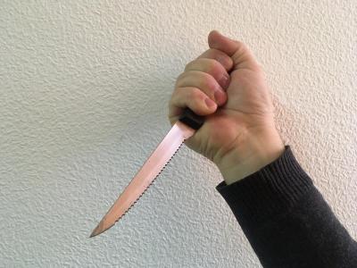 
Минувшей ночью в Энгельсе пытались зарезать пятилетнего ребенка 					