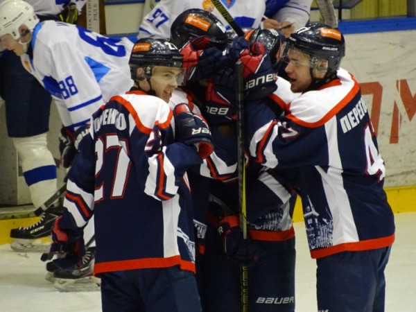 МХК &laquo;Кристалл&raquo; на пути в плей-офф