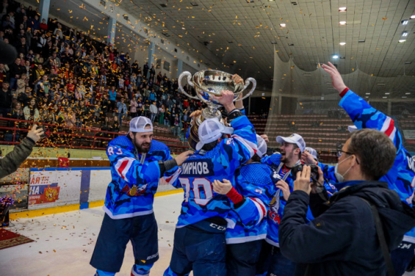 Серебро с золотым отливом