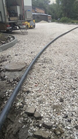 Коммунальщики завершают перекладку внутриквартальных водосетей по улице Саперная