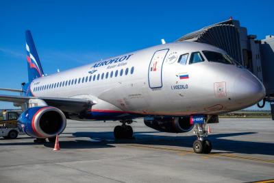 
Запрет на полеты в 11 аэропортов России продлен до 5 августа					