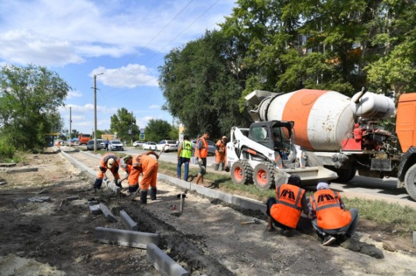В районах Заволжья начался ремонт тротуаров