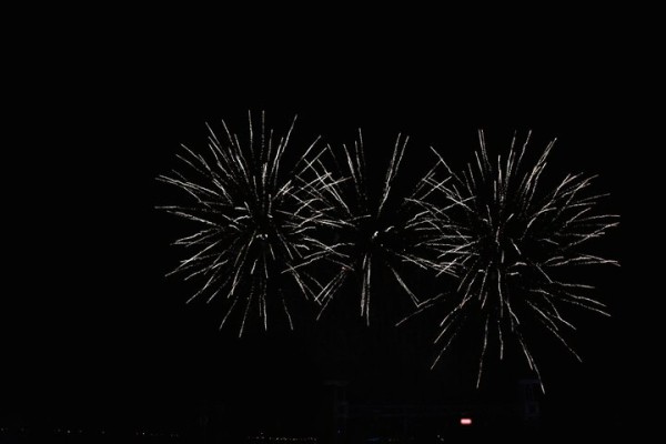 Жители Саратова прождали полтора часа открытия всероссийских игр и услышали две песни Niletto