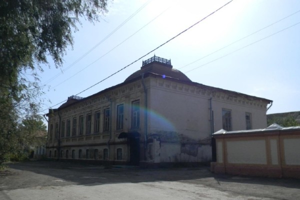 Усадьбу с башней и флюгером рекомендовано признать памятником регионального значения