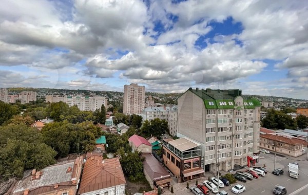 Квартиру без ремонта в центре Саратова продают за 26 миллионов