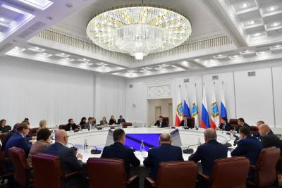 На реконструкцию коллектора в Глебучевом овраге в Саратове потратят 2,3 млрд рублей
На реконструкцию коллектора в Глебучевом овраге в Саратове потратят 2,3 млрд рублей