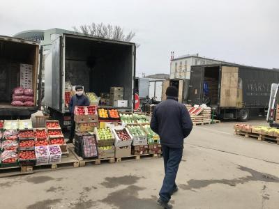 
Саратовцев приглашают на две ярмарки на Театральной площади					