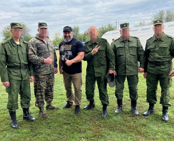 Саратовский силач отвезет мобилизованным очередную партию гуманитарного груза