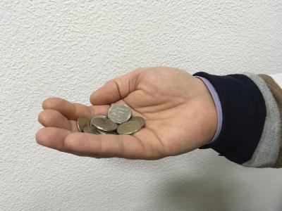 
Большинству читателей "ОМ" хватает денег только на самое необходимое					