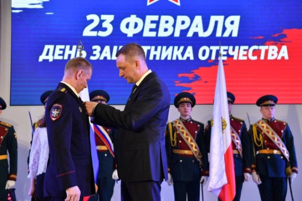 Саратовским военнослужащим вручили  почетный знак губернатора &laquo;За мужество и отвагу&raquo;