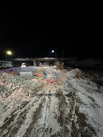 В Гагаринском районе фура врезалась в столб: есть пострадавший В Гагаринском районе фура врезалась в столб: есть пострадавший