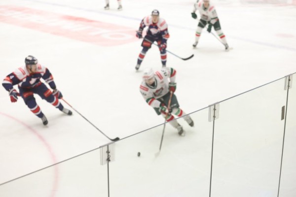 &laquo;&hellip; их лица печальны&raquo;