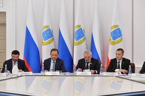 Парламентарии из регионов ПФО обсудили поддержку участников спецоперации