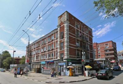 Градозащитный совет выступил против сноса Дома речников в центре Саратова
Градозащитный совет выступил против сноса Дома речников в центре Саратова