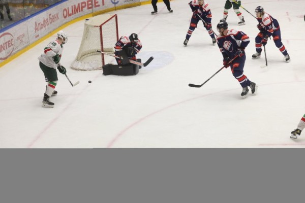 &laquo;&hellip; их лица печальны&raquo;