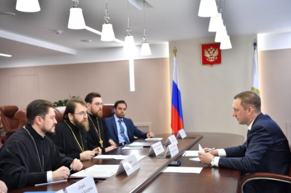 Роман Бусаргин встретился с Митрополитом Саратовским и Вольским Игнатием