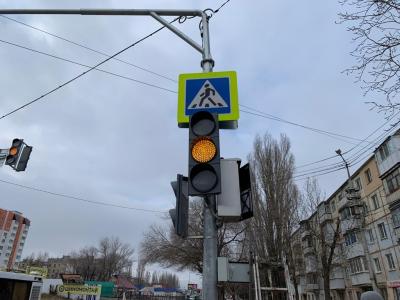 
В Саратове на оживленной магистрали на полдня выключат светофор					