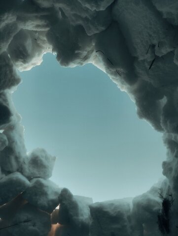 На Лысой горе появилось около двух десятков снежных домов: в Саратове прошел фестиваль по строительству иглу На Лысой горе появилось около двух десятков снежных домов: в Саратове прошел фестиваль по строительству иглу