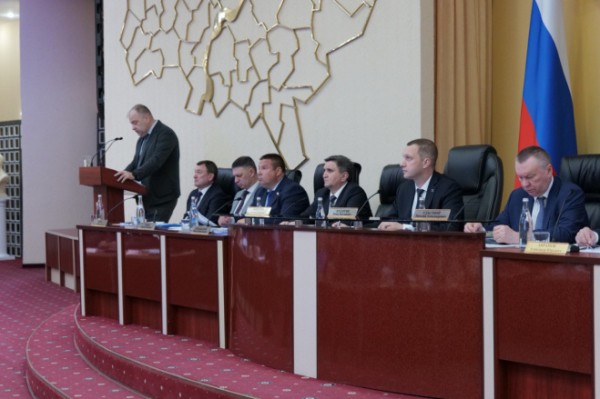 Губернатор поставил задачу усилить противопожарные меры в период майских праздников