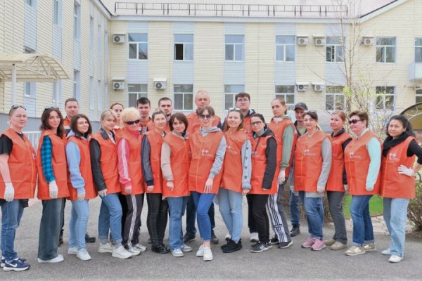 Энергетики провели субботник в саратовском доме-интернате