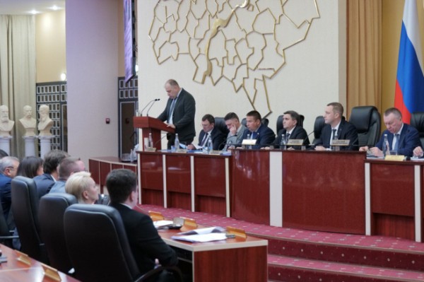 Губернатор поручил привести в порядок территории в рамках всероссийского субботника