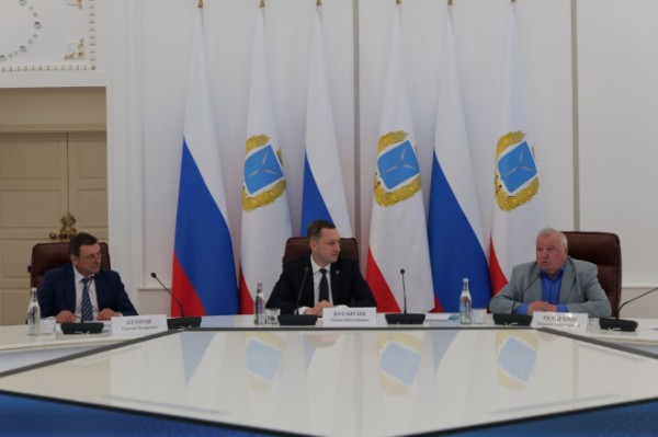 Губернатор встретился с представителями профсоюзных организаций области