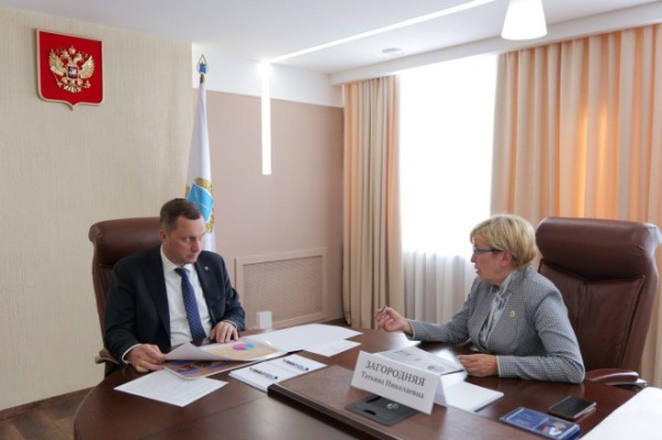 Роман Бусаргин провел встречу с уполномоченным по правам ребенка Татьяной Загородней