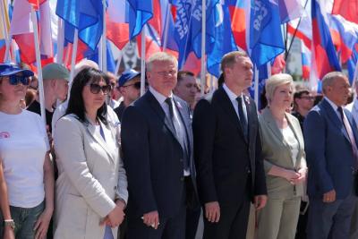 
На митинг в разгар рабочего дня в Саратове пришли 4 тысячи человек					