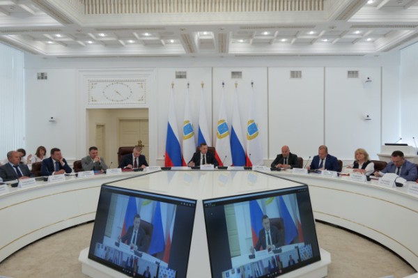 Губернатор Роман Бусаргин провел постоянно действующее совещание