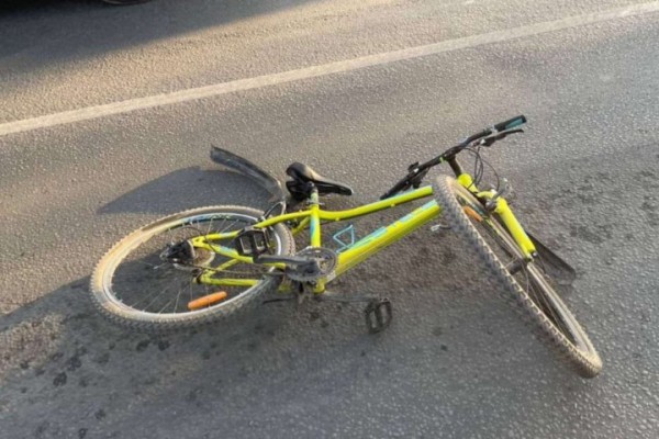 На выезде из Энгельса иномарка сбила подростка