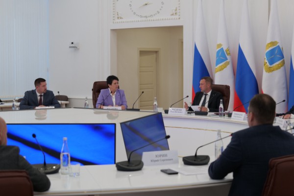 Из Саратовской области в подшефный Сватовский район ЛНР отправили более 700 тонн гуманитарной помощи