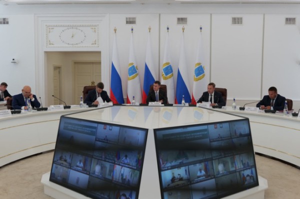 Заместитель Председателя Правительства РФ Дмитрий Патрушев провел совещание о ситуации в агропромышленном комплексе Саратовской области Заместитель Председателя Правительства РФ Дмитрий Патрушев провел совещание о ситуации в агропромышленном комплексе Саратовской области