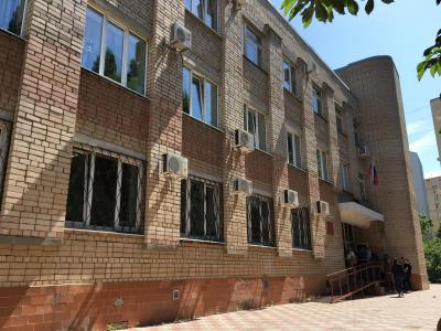 
В Саратове полицейский не проверил двух азербайджанцев, а они до смерти избили гражданина					