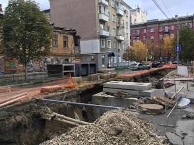 
Коммунальщики парализовали работу двух троллейбусных маршрутов в Саратове					