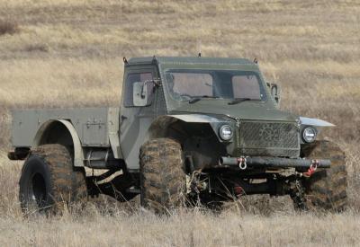 
На всероссийском форуме показали саратовский вездеход					