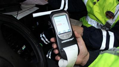 В Саратове три дня будут ловить нетрезвых водителей
В Саратове три дня будут ловить нетрезвых водителей