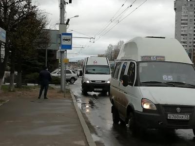В Саратове собираются создать 245 платных парковочных мест: адреса
В Саратове собираются создать 245 платных парковочных мест: адреса