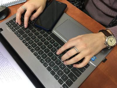 
Каждый третий житель Саратова хоть раз плакал на работе					