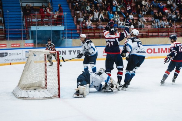 Уступаем ХК &laquo;Динамо-Алтай&raquo; в заключительном матче домашней серии