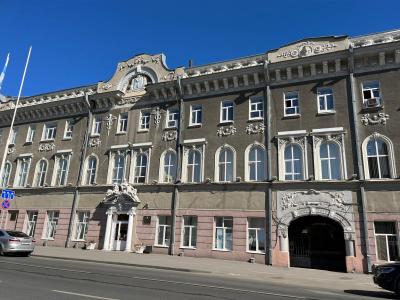 
Жителям Саратова предлагают работу в администрации города					